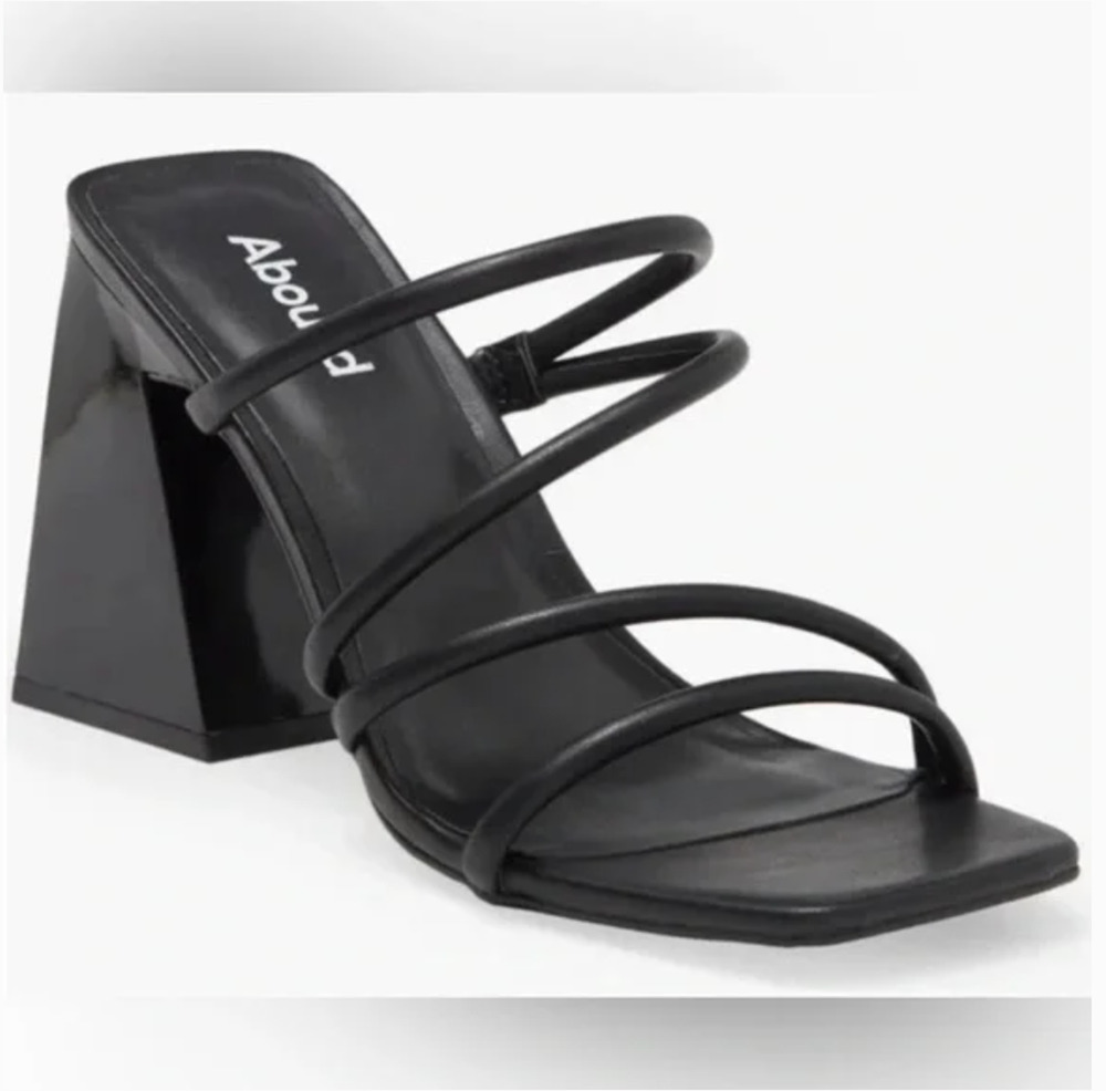 Abound Austyn Strappy Sandal 9 NWOT Black Heel Square Travel Beach Resort